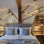 Hisa Stare Mame Kamnik