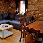 Hisa Stare Mame Bed & Breakfast