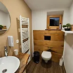 Hisa Stare Mame Bed & Breakfast