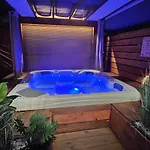 Hisa Stare Mame Bed & Breakfast 3*