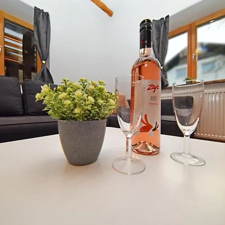 Hisa Stare Mame Nočitev z zajtrkom Kamnik