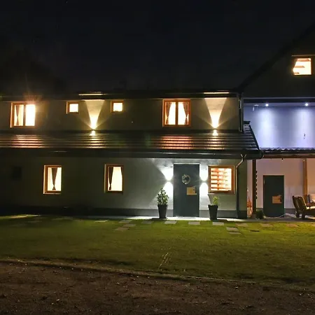 住宿加早餐酒店 Hisa Stare Mame 卡姆尼克