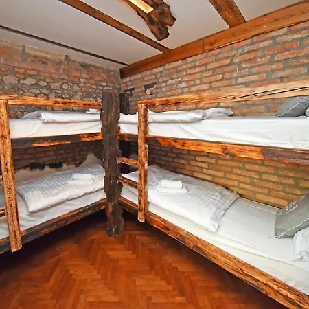 Hisa Stare Mame Bed & Breakfast