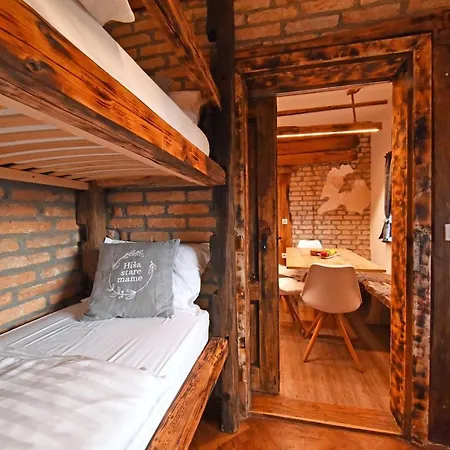 住宿加早餐酒店 Hisa Stare Mame 卡姆尼克