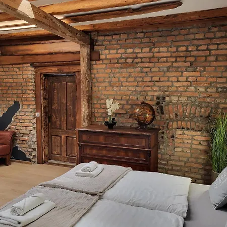 Hisa Stare Mame Kamnik