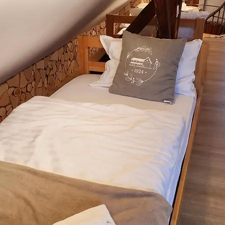 Hisa Stare Mame Bed & Breakfast *
