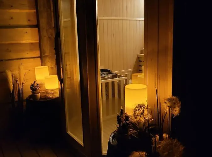 Hisa Stare Mame 캄니크