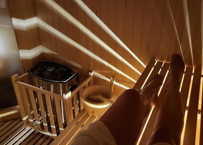 Hisa Stare Mame 캄니크