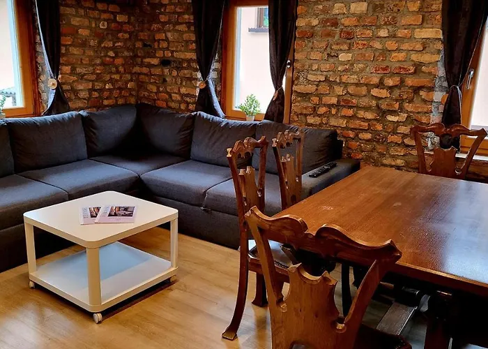 Hisa Stare Mame Bed & Breakfast